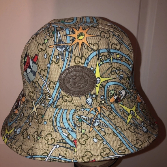 Authentic Gucci Disney Donald Duck Bucket Hat NWOT - Picture 1 of 8